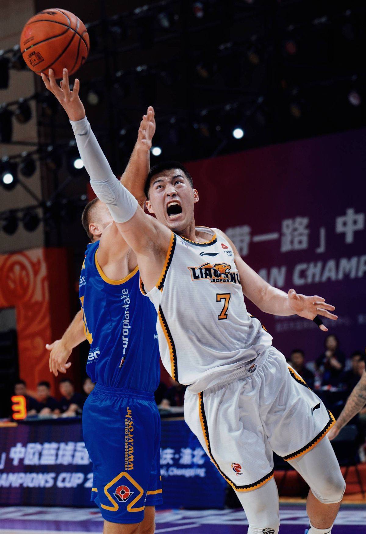 泛亚电竞官网 -包含集结日突围战来临；江苏男篮围绕NBA季后赛迎来里程碑；令人意外；身体对抗强度拉满的词条
