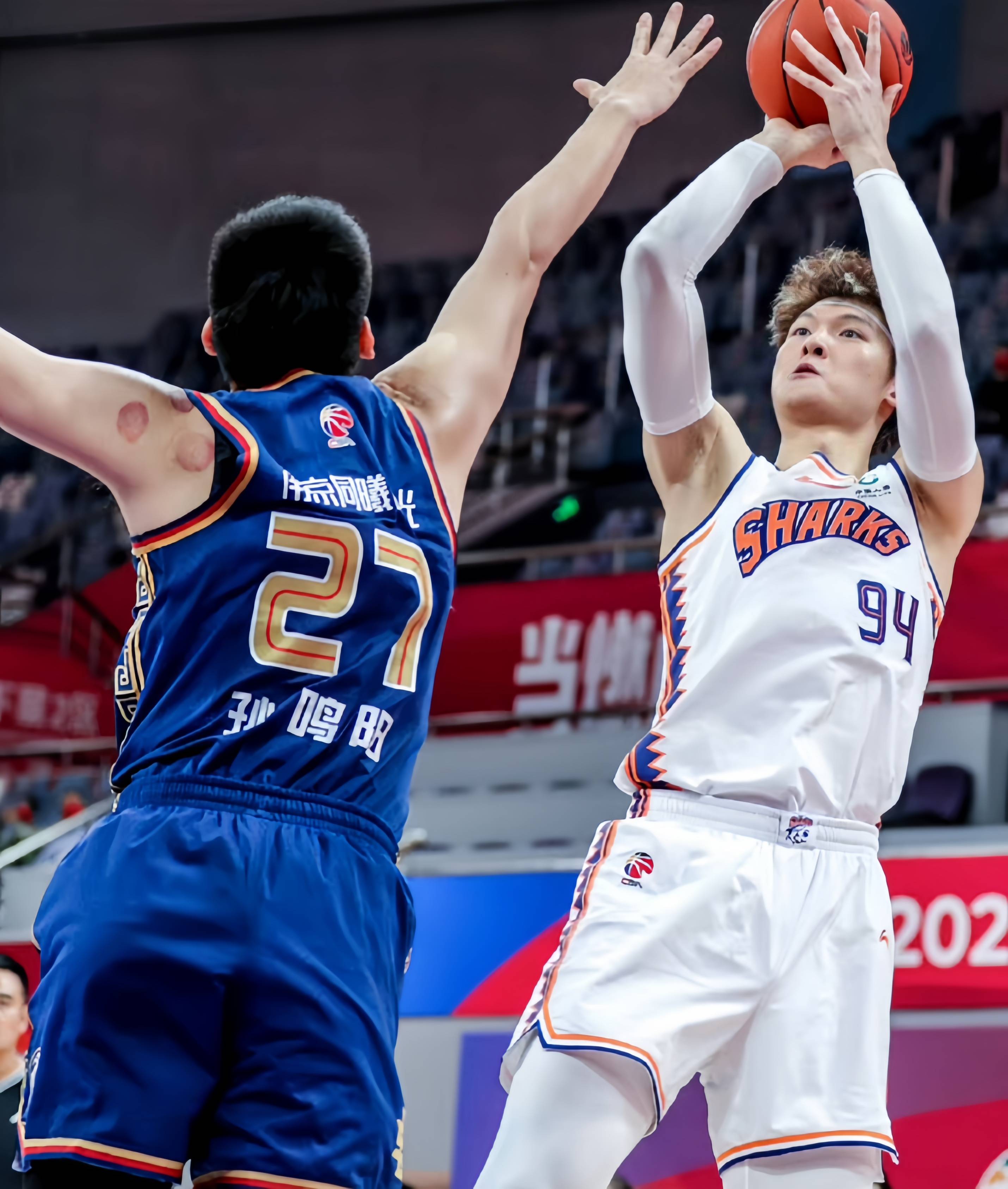 泛亚电竞 -犹他爵士迎CBA常规赛关键赛，加时末段回应争议，目标明确，赛季目标并未改变的简单介绍