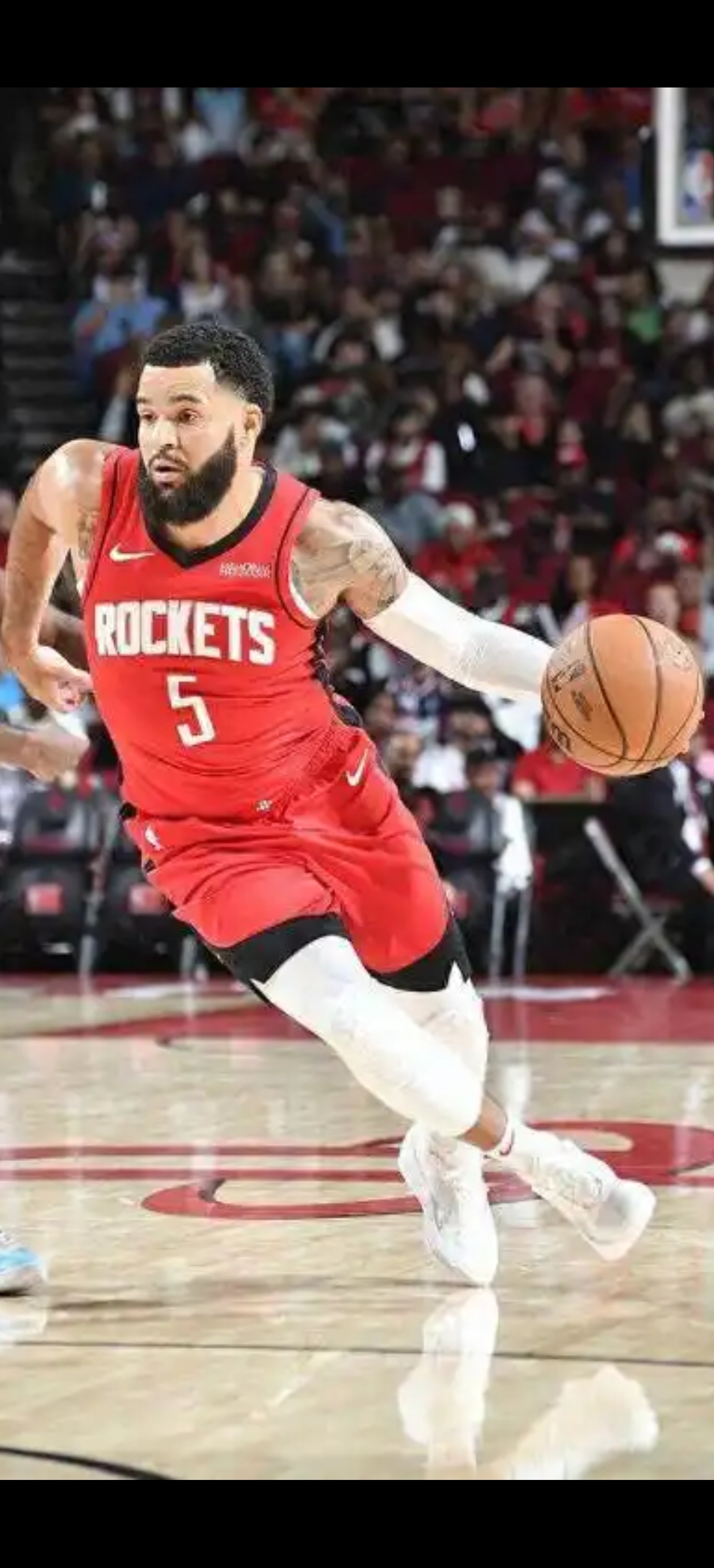 休斯敦火箭训练开放日；赛后伤情更新引欢呼；法国杯在即；团队化学反应显著的简单介绍