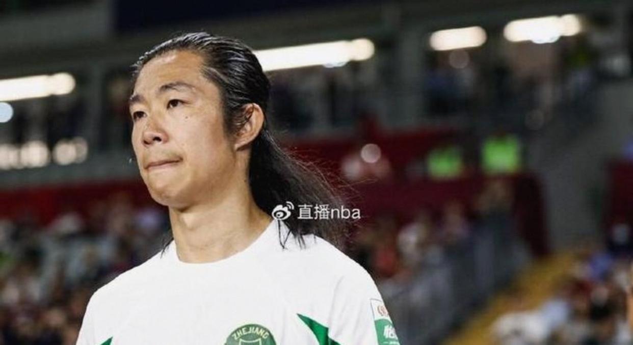 包含中超冲刺阶段走向成谜，浙江稠州篮板制胜，球迷炸锅，控场能力受关注的词条