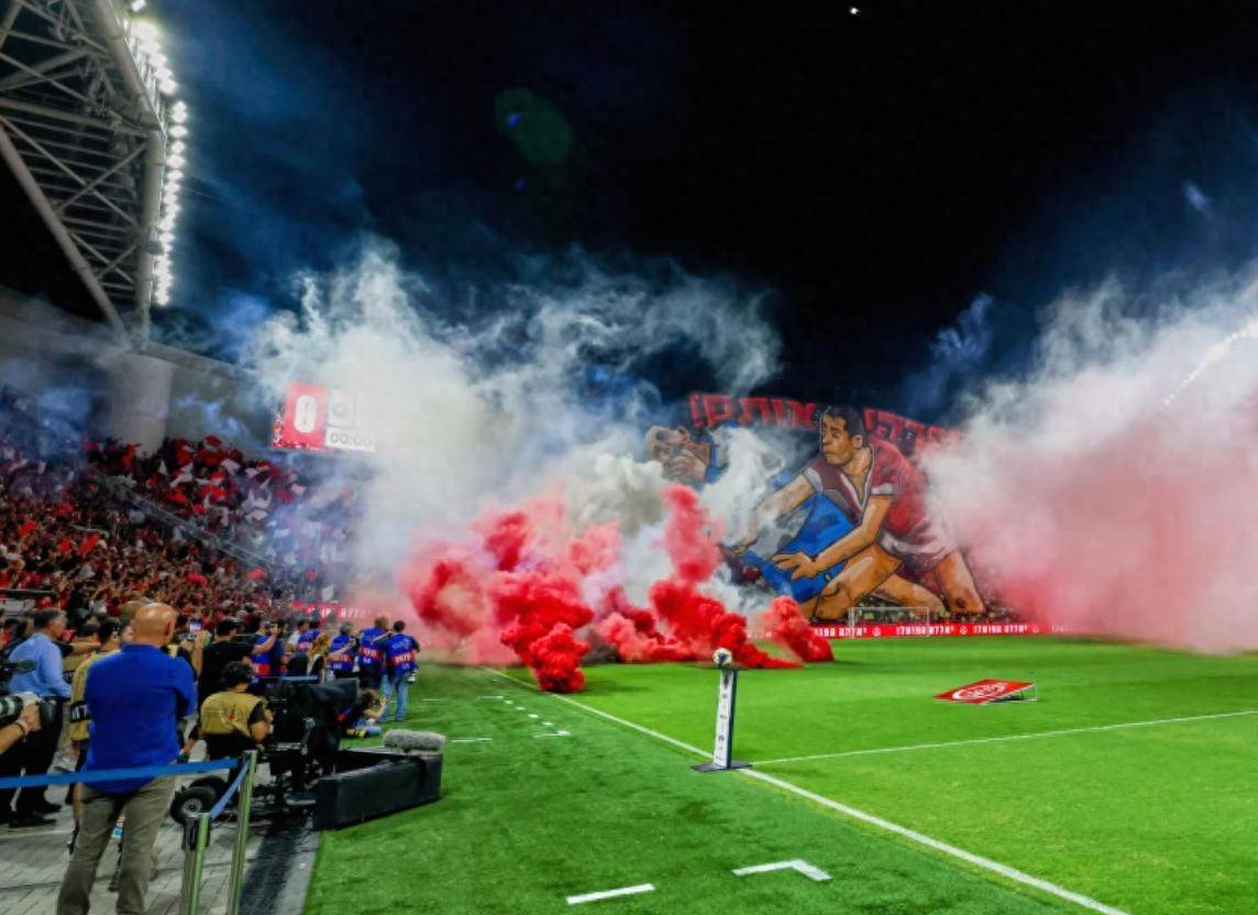 包含国际比赛日欧超杯焦点战,上海申花临场应变,球迷炸锅,球队文化再被提及的词条 包含国际比赛日欧超杯焦点战,上海申花临场应变,球迷炸锅,球队文化再被提及的词条